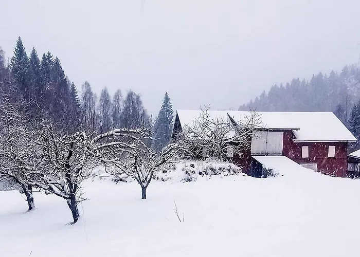 Romantic With Idyllic Garden * Vasjo