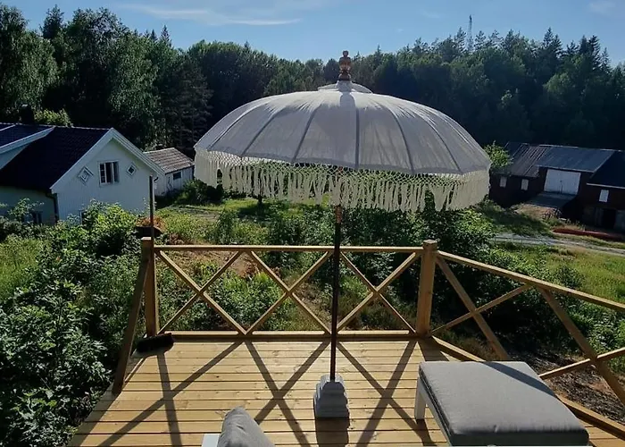 Romantic With Idyllic Garden Holiday home Vasjo